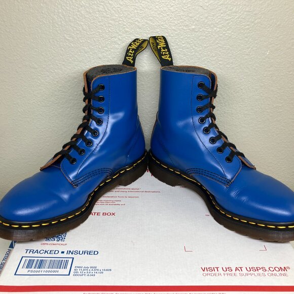 Dr. Martens Womens 8.5 boots Blue 8-eye royal 1460 archive pascal vintage smooth - Picture 2 of 15